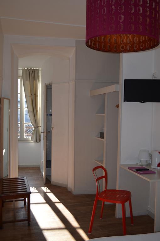 Les Corps Saints Hotel